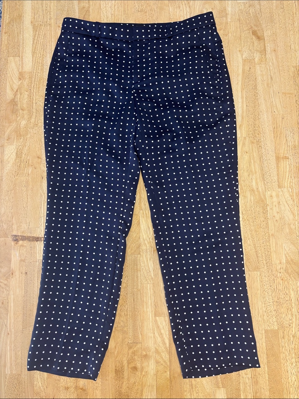 NWT Banana Republic Avery Fit Navy White Polka Dot Satin Cropped Ankle Pants